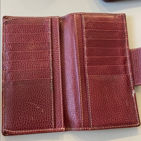 Gucci wallet. - Picture 3 of 4